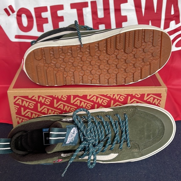 Vans Sk&-Hi Mte-2
Utility Pop Grape Leat
VNOA5HZZ50K
WMNS boots - sneakers - Picture 4 of 16